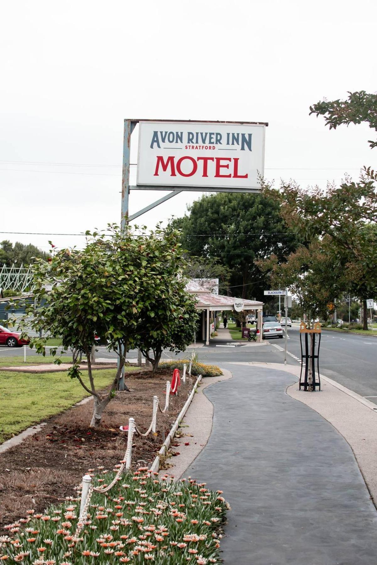 Avon River Inn Stratford ภายนอก รูปภาพ