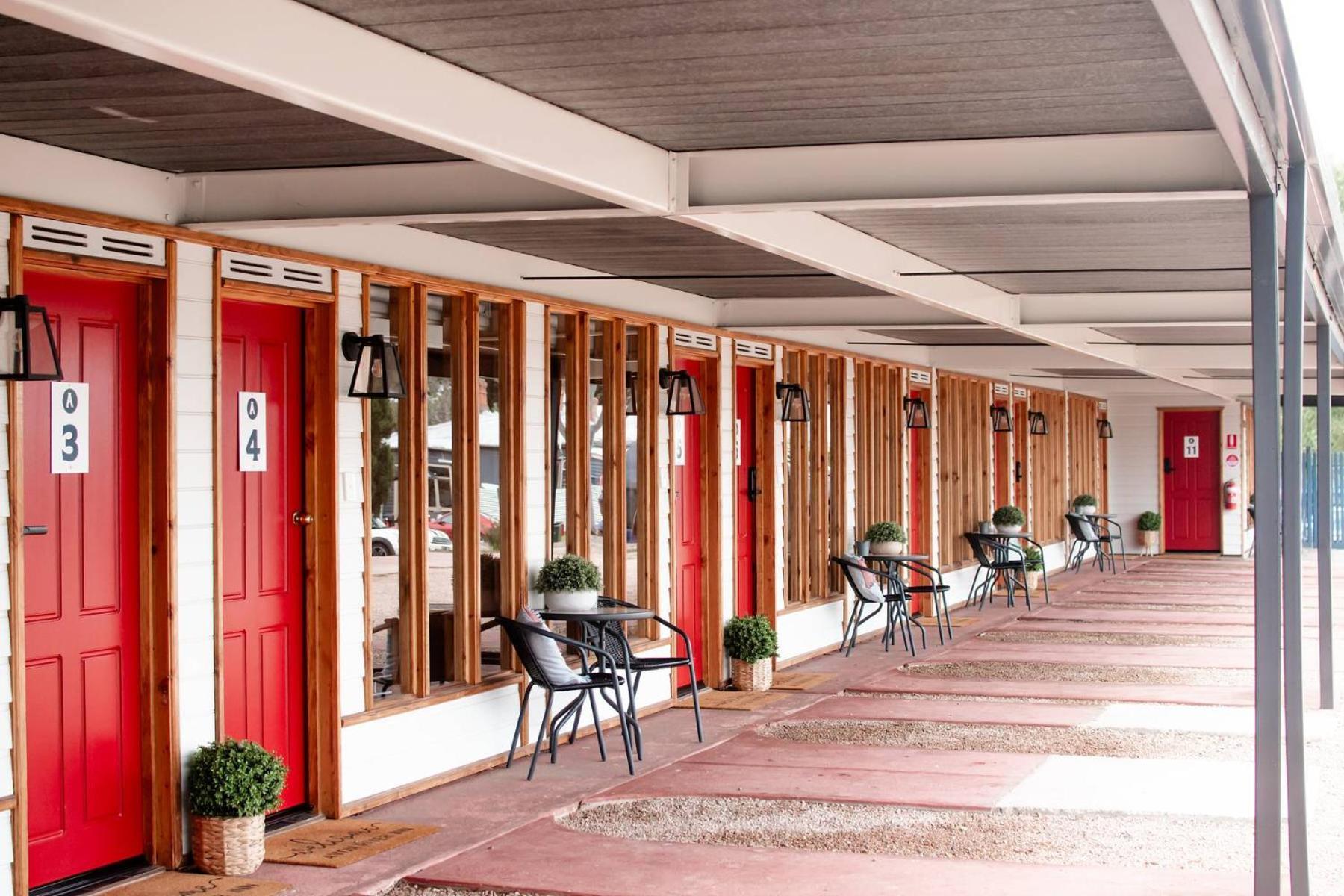 Avon River Inn Stratford ภายนอก รูปภาพ
